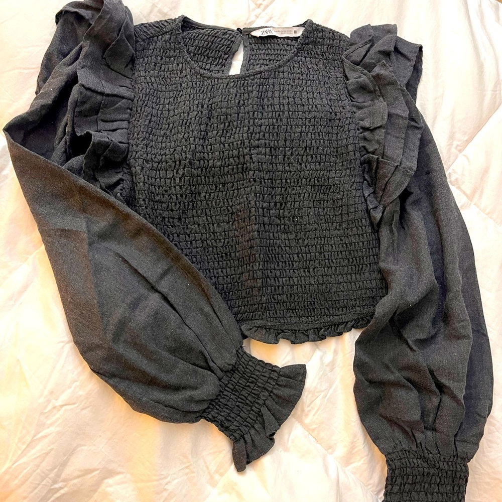 Zara Stretchy Top Dark Grey Size Medium Like New!